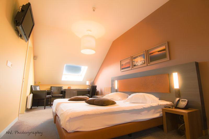 Hotel Het Godshuis Sint-Laureins Exterior foto